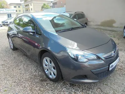Używany Opel Astra GTC Active 120 KM (88 kW) 2013 Szary