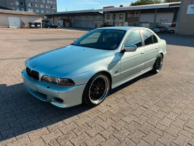 Gebraucht BMW 525 M Sport 197 PS (144 kW) 2002 Silber Limousine