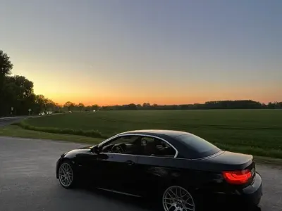 Gebraucht BMW 335 Cabriolet M Sport 306 PS (225 kW) 2011 Schwarz Cabrio
