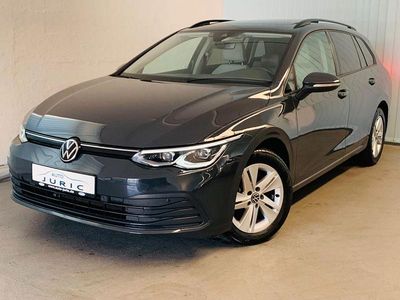 Grau Gebraucht 2021 VW Golf VIII Life Kombi | 15.700 € (Etwas zu teuer)