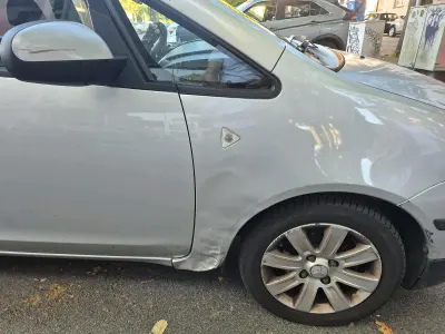 Gebraucht Mitsubishi Colt 84 PS (61 kW) 2011 Silber Kleinwagen