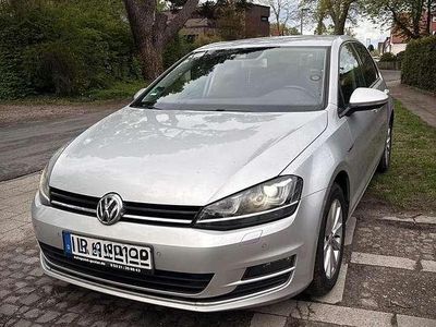 Gebraucht VW Golf VII LOUNGE 110 PS (80 kW) 2015 Grau Kleinwagen