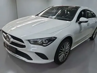 Gebraucht Mercedes CLA250e 160 PS (117 kW) 2023 Silber Coupé
