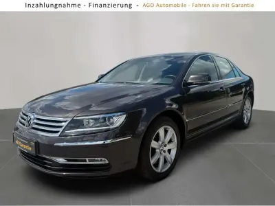 Gebraucht VW Phaeton 239 PS (175 kW) 2013 Braun Limousine