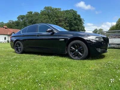 Gebraucht BMW 523 Exclusive 204 PS (150 kW) 2011 Schwarz Limousine