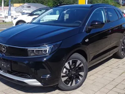 Używany Opel Grandland Electric Elegance 224 KM (164 kW) 2024 Czarny SUV