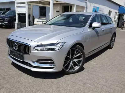 Gebraucht Volvo V90 Inscription 392 PS (288 kW) 2020 Bright silver metallic Kombi