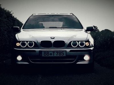 BMW 525