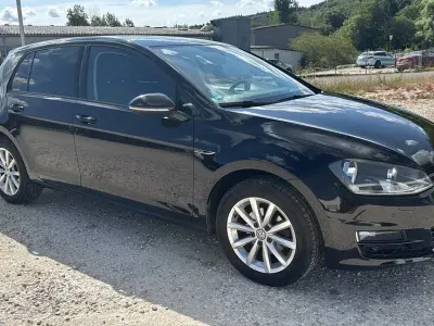 Gebraucht VW Golf VII LOUNGE 110 PS (80 kW) 2015 Schwarz Limousine