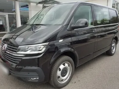 Usata VW Transporter 150 CV (110 kW) 2024 Nero Furgone