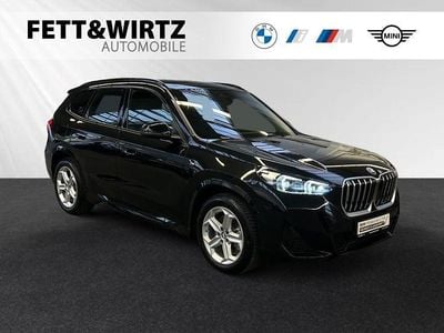 Black sapphire metallic Gebraucht 2025 BMW X1 M Sport SUV | 44.800 € (Superpreis)