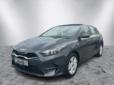 Neu Kia Ceed Vision 140 PS (102 kW) 2025 Penta metal met. Kleinwagen