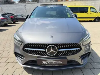 Gebraucht Mercedes B200 AMG line 150 PS (110 kW) 2020 Grau Kleinwagen