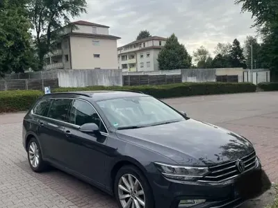 Gebraucht VW Passat Conceptline 150 PS (110 kW) 2022 Grau Kombi