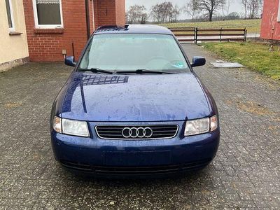 Gebraucht Audi A3 Attraction 101 PS (74 kW) 1997 Blau Kleinwagen