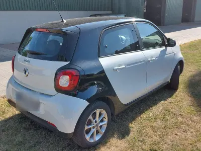 Gebraucht Smart ForFour 90 PS (66 kW) 2016 Weiß Kleinwagen