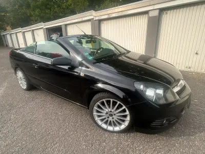 Gebraucht Opel Astra 110 PS (80 kW) 2008 Schwarz Cabrio