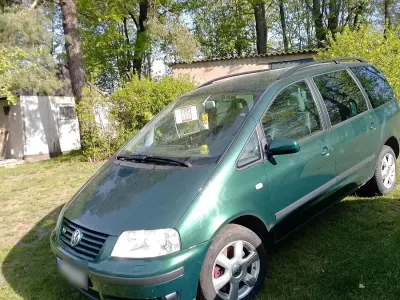 Gebraucht VW Sharan 204 PS (150 kW) 2026 Grün Van / Kleinbus