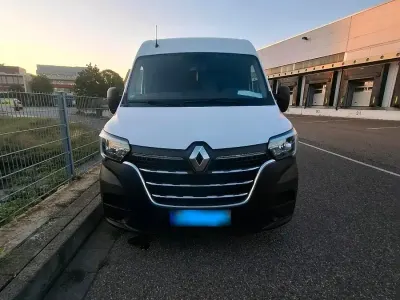 Gebraucht Renault Master 150 PS (110 kW) 2021 Weiß Van / Kleinbus
