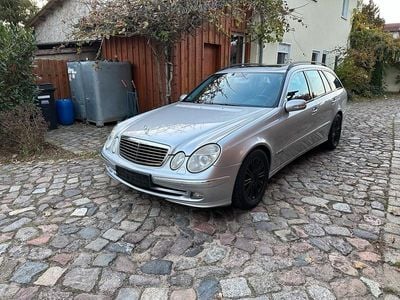 Mercedes E280