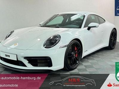 Porsche 911 Carrera 4 GTS
