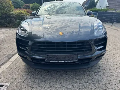 Gebraucht Porsche Macan 245 PS (180 kW) 2020 Grau SUV