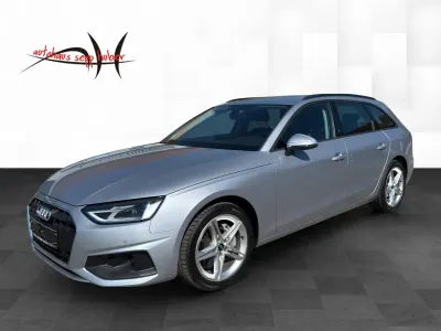 Używany Audi A4 204 KM (150 kW) 2023 Srebrny Kombi