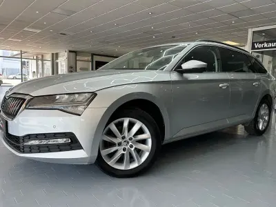 Gebraucht Skoda Superb Ambition 200 PS (147 kW) 2023 Silber Kombi