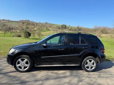 Gebraucht Mercedes ML320 224 PS (164 kW) 2006 Schwarz SUV
