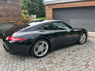 Porsche 911 Carrera