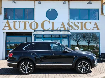 Begagnad Bentley Bentayga 608 HK (447 kW) 2018 Svart SUV