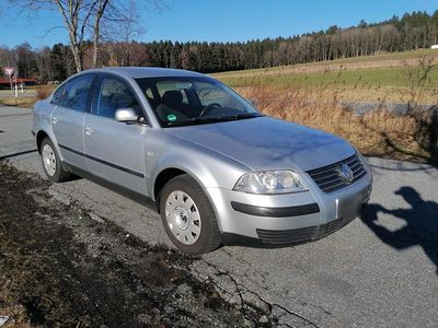 Gebraucht VW Passat 102 PS (75 kW) 2001 Silber Limousine