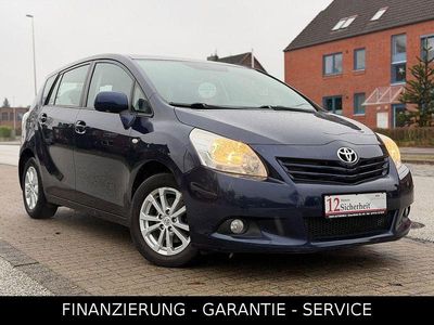 Blau Gebraucht 2010 Toyota Verso Van / Kleinbus | 5.999 € (Fairer Preis)