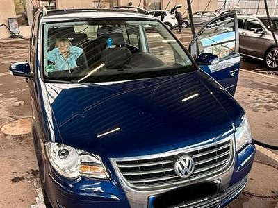 Second-hand VW Touran 102 CP (75 kW) 2008 Albastru Monovolum