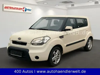 Usado Kia Soul Vision 126 HP (92 kW) 2009 Bege SUV