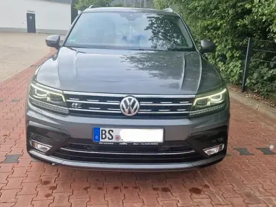 Gebraucht VW Tiguan 190 PS (139 kW) 2017 Grau SUV
