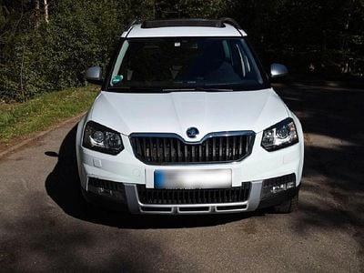 Brugt Skoda Yeti Outdoor Adventure 150 HK (110 kW) 2015 Hvid SUV