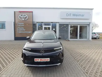 Gebraucht Opel Mokka Elegance 131 PS (96 kW) 2022 Diamant schwarz/karbon schwarz SUV