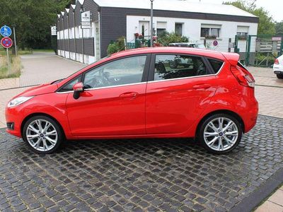 Gebraucht Ford Fiesta Titanium 140 PS (102 kW) 2017 Rot Kleinwagen