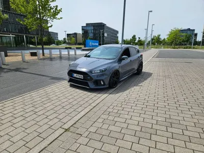 Gebraucht Ford Focus RS 349 PS (256 kW) 2016 Grau Limousine