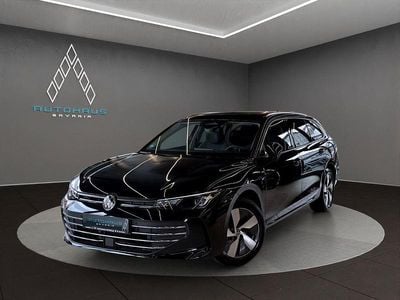 Gebraucht VW Passat IQ Drive 150 PS (110 kW) 2024 Schwarz Kombi