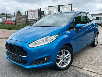 Gebraucht Ford Fiesta Celebration 65 PS (47 kW) 2016 Blau Kleinwagen