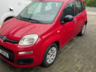 Gebraucht Fiat Panda 69 PS (50 kW) 2013 Rot Kleinwagen