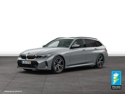 Usata BMW 330e M Sport 292 CV (214 kW) 2025 Grigio Station wagon