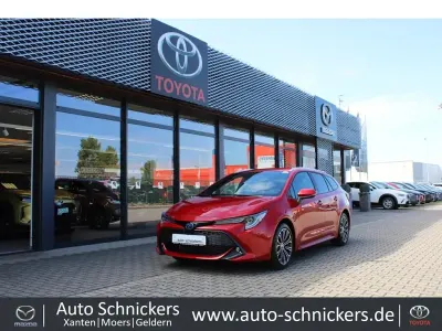 Gebraucht Toyota Corolla Team 184 PS (135 kW) 2021 Rot Kombi