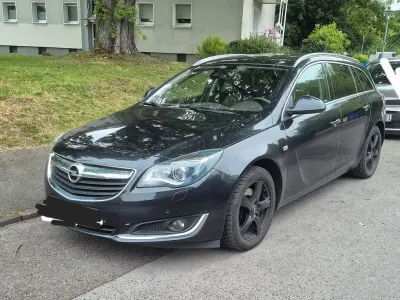 Gebraucht Opel Insignia Innovation 170 PS (125 kW) 2015 Schwarz Kombi