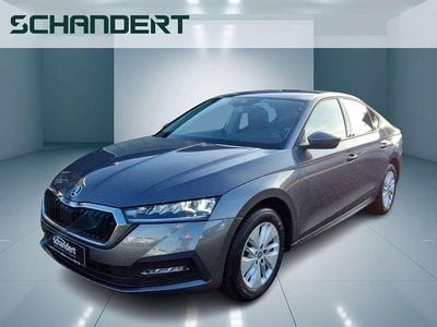 Graphitegrau metallic Gebraucht 2023 Skoda Octavia Ambition Limousine | 21.770 € (Superpreis)