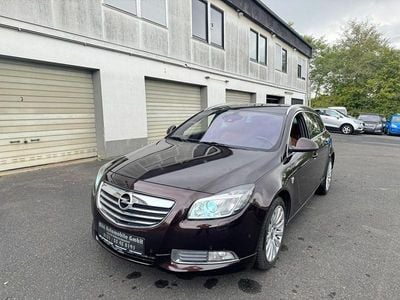 Braun Gebraucht 2011 Opel Insignia Sport Kombi | 5.950 € (Fairer Preis)