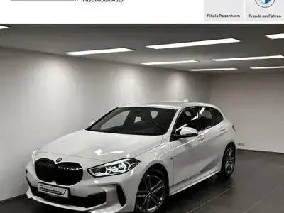 Gebraucht BMW 118 M Sport 136 PS (100 kW) 2022 Alpinweiß uni Kleinwagen