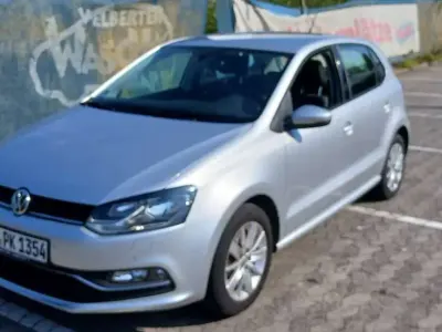 Gebraucht VW Polo Comfortline 75 PS (55 kW) 2014 Silber Limousine